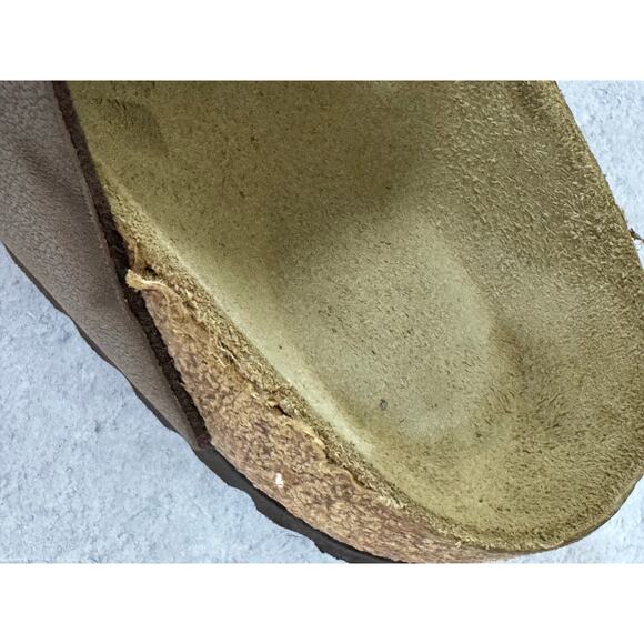 A Single Left Foot Birkenstock Sandal EUR 43 US 10 YOU WILL GET ONE SANDAL READ - Picture 3 of 8